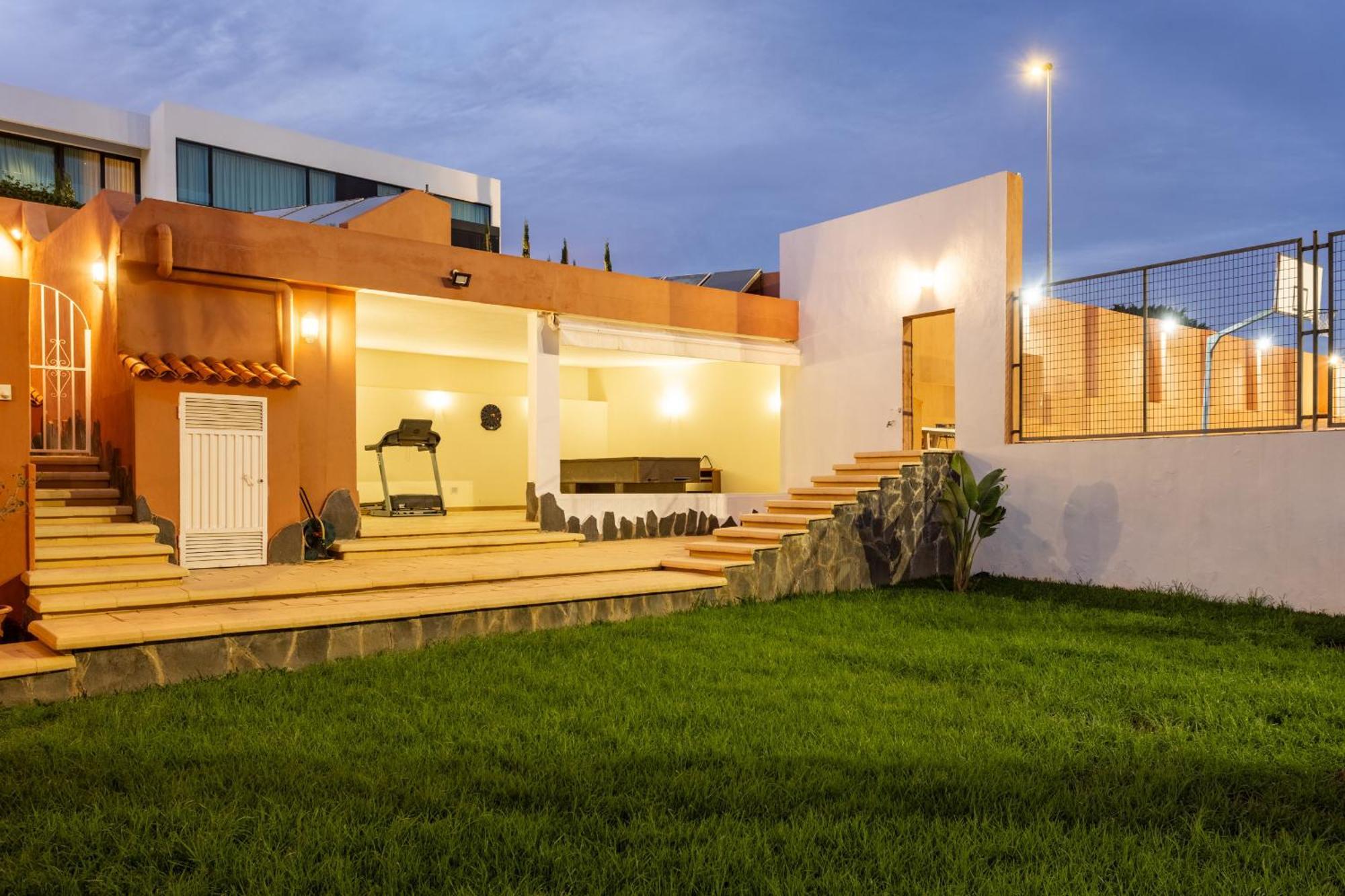 One & Only Sports And Relax Villa Heated Pool By Eden Rentals Tabaiba Exterior foto